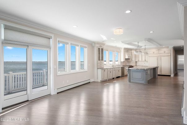 Interior, Kitchen, Recessed Lighting, Water, Wood Texture Flooring