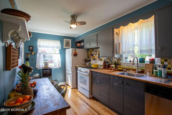 Interior, Kitchen, Wood Texture Flooring