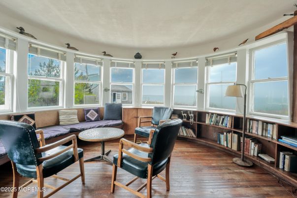 Interior, Living room, Sun Room, Water, Wood Texture Flooring
