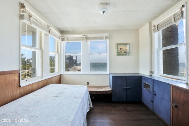 Bedroom, Interior, Water, Wood Texture Flooring