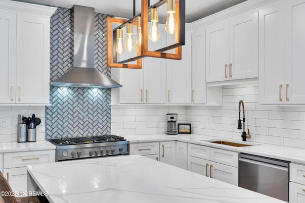 Interior, Kitchen, Pendant Lights, Stainless Steel Appliances