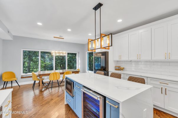 Dining room, Interior, Kitchen, Pendant Lights, Recessed Lighting, Wood Texture Flooring