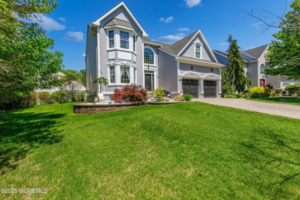 Attached, Backyard, Exterior, Facade, Queen Anne Victorian