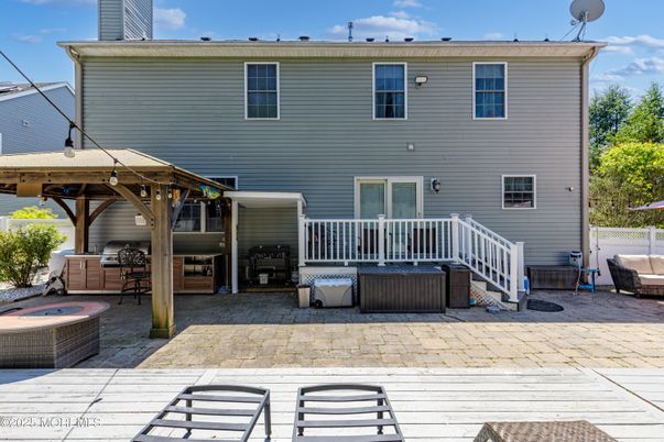 Exterior, Hot Tub