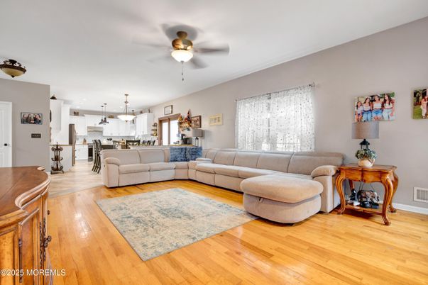 Interior, Kitchen, Living room, Pendant Lights, Wood Texture Flooring