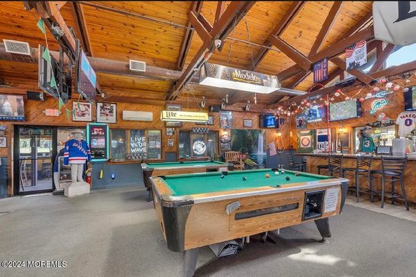 Billiard Table, Game Room, Interior, Wooden Beams, Wooden Ceilings, Wooden Walls