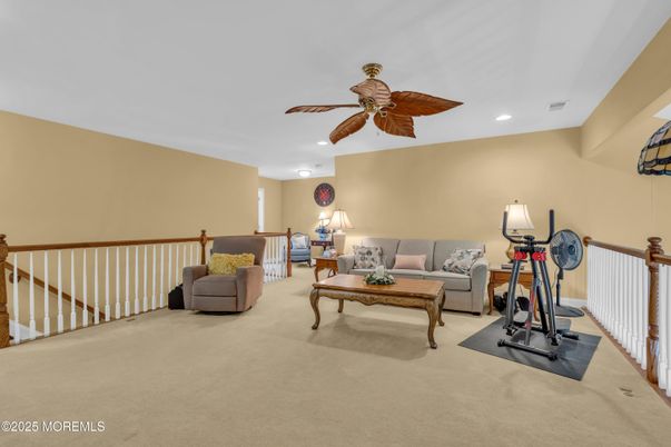 Fitness Equipment, Interior, Living room, Recessed Lighting