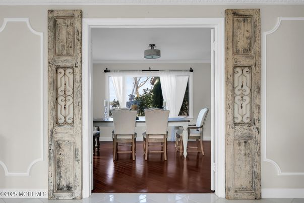 Dining room, Interior, Wood Texture Flooring