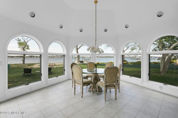 Dining room, Interior, Recessed Lighting, Water