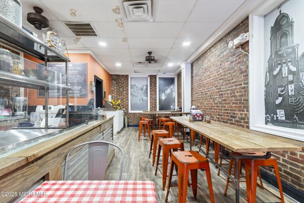 Dining room, Interior, Recessed Lighting, Stone Walls