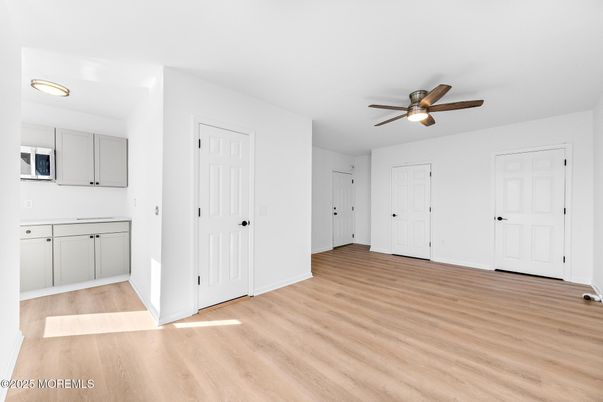 Empty room, Interior, Kitchen, Wood Texture Flooring