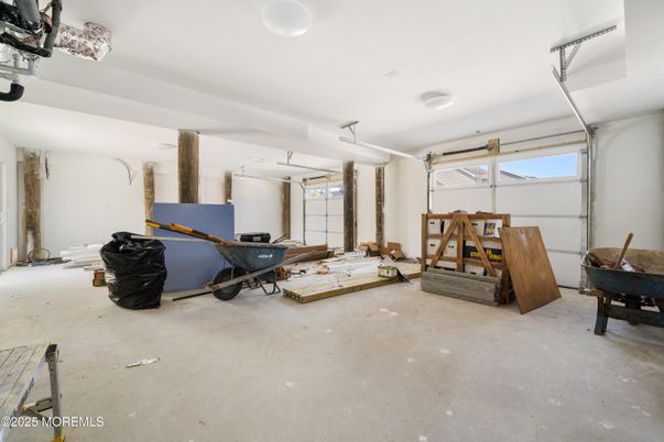 Garage, Interior