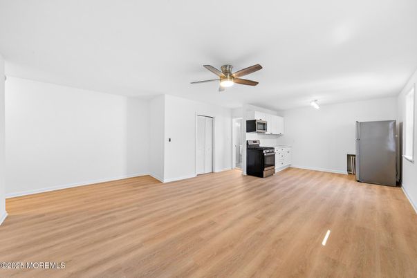 Empty room, Interior, Kitchen, Wood Texture Flooring