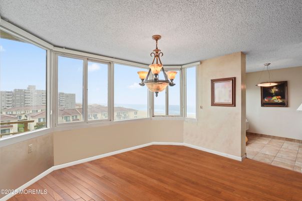 Empty room, Interior, Pendant Lights, Wood Texture Flooring