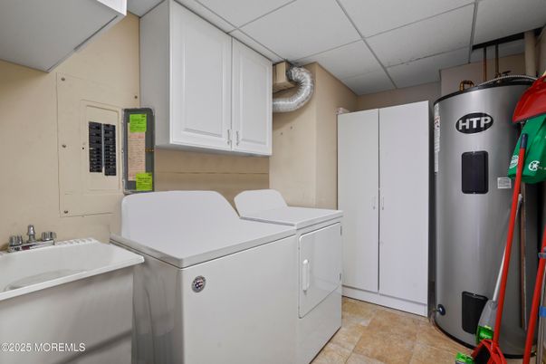 Interior, Washer