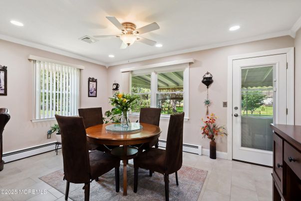 Dining room, Interior, Recessed Lighting