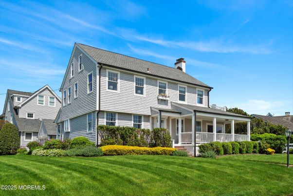 Backyard, Exterior, Facade, Georgian