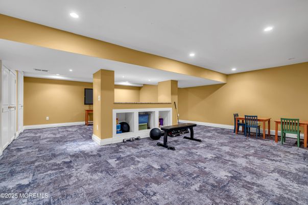 Fitness Equipment, Interior, Recessed Lighting