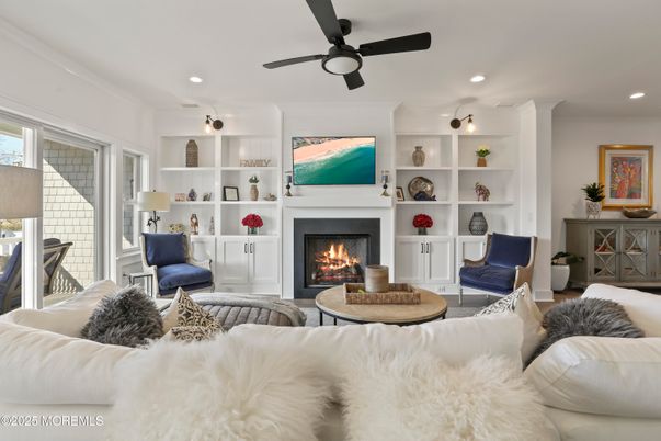 Fireplace, Interior, Living room, Recessed Lighting