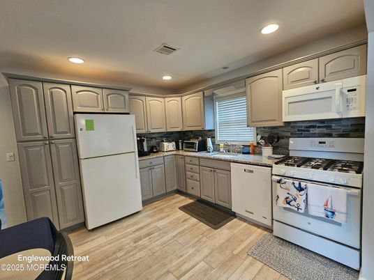 Interior, Kitchen, Recessed Lighting, Wood Texture Flooring