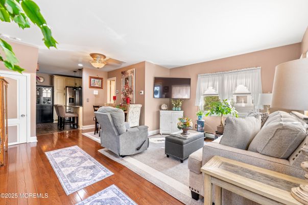 Interior, Kitchen, Living room, Stainless Steel Appliances, Wood Texture Flooring