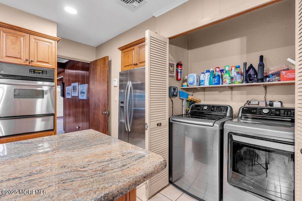 Interior, Kitchen, Recessed Lighting, Stainless Steel Appliances, Washer