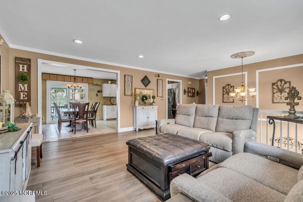 Chandelier, Dining room, Interior, Living room, Pendant Lights, Recessed Lighting, Wood Texture Flooring