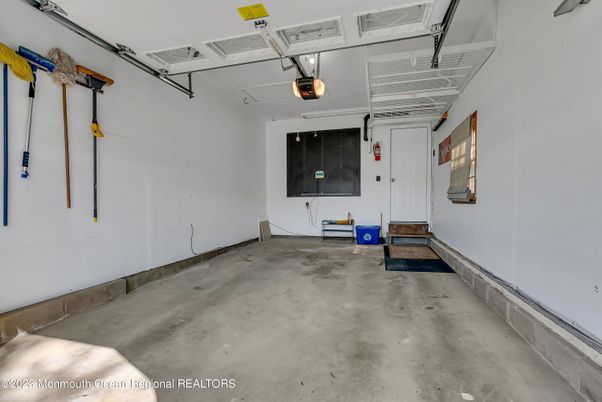 Garage, Interior