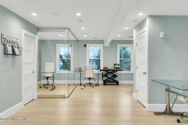 Home Office, Interior, Recessed Lighting, Wood Texture Flooring