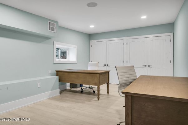 Home Office, Interior, Recessed Lighting, Wood Texture Flooring