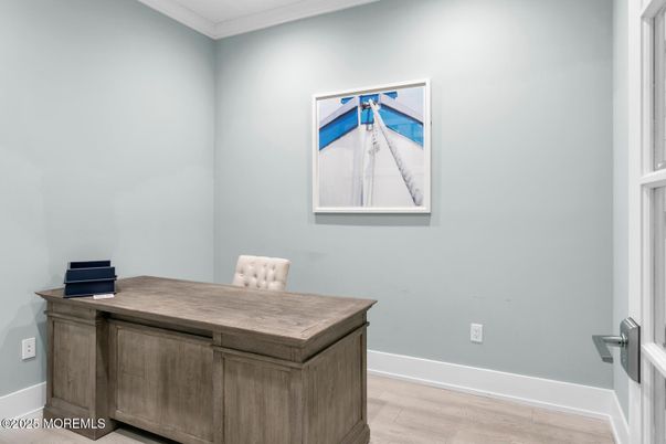 Home Office, Interior, Recessed Lighting, Wood Texture Flooring