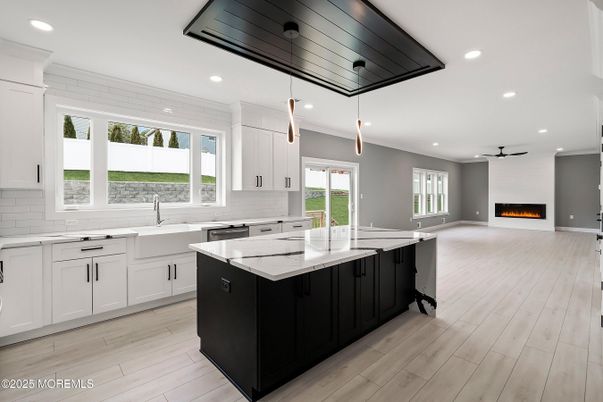 Fireplace, Interior, Kitchen, Pendant Lights, Recessed Lighting, Wood Texture Flooring