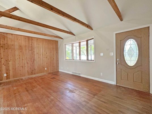 Empty room, Interior, Wooden Beams, Wood Texture Flooring