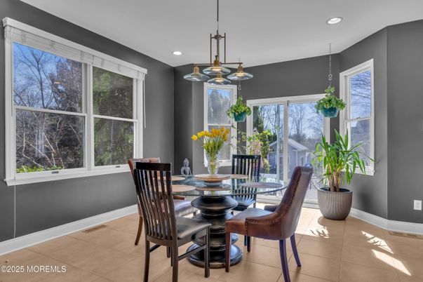 Dining room, Interior, Pendant Lights, Recessed Lighting