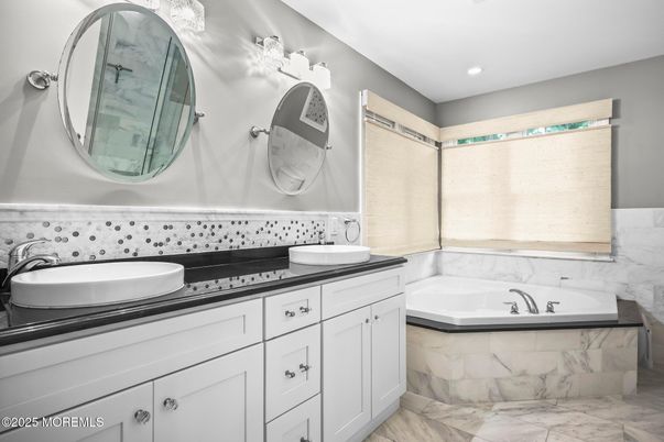 Bathroom, Dual Sink Vanities, Interior, Marble, Recessed Lighting