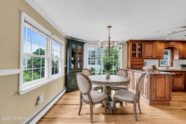 Dining room, Interior, Kitchen, Pendant Lights, Recessed Lighting, Wood Texture Flooring
