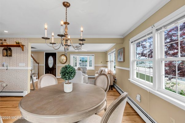 Chandelier, Dining room, Interior, Recessed Lighting, Wood Texture Flooring