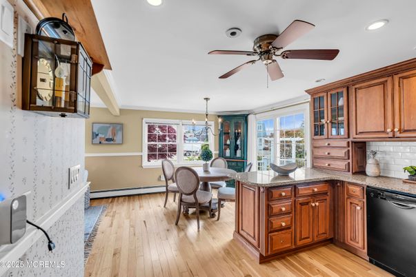 Dining room, Interior, Kitchen, Pendant Lights, Recessed Lighting, Wood Texture Flooring