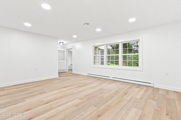 Empty room, Interior, Recessed Lighting, Wood Texture Flooring