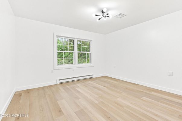 Empty room, Interior, Pendant Lights, Wood Texture Flooring