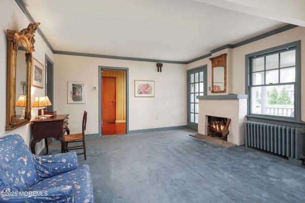 Dining room, Fireplace, Interior