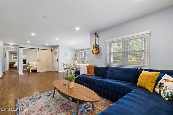 Interior, Living room, Pendant Lights, Recessed Lighting, Wood Texture Flooring