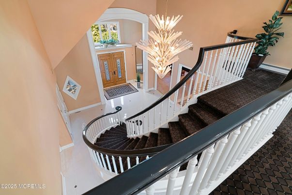 Chandelier, Interior