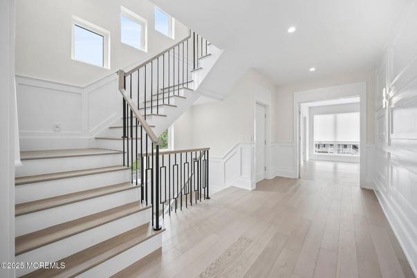 Interior, Recessed Lighting, Wood Texture Flooring