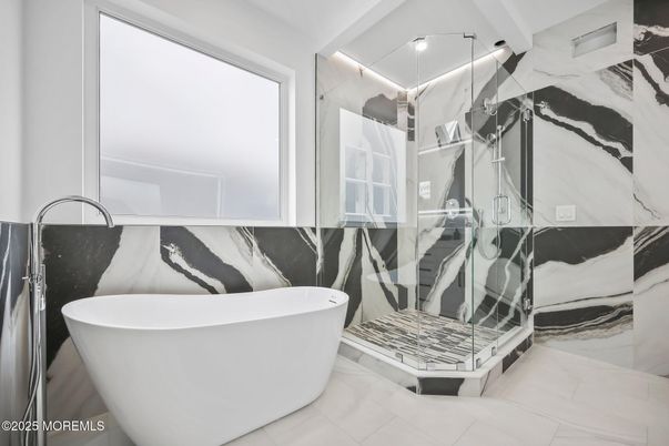 Bathroom, Free Standing Baths, Interior