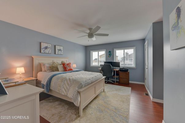 Bedroom, Home Office, Interior, Wood Texture Flooring