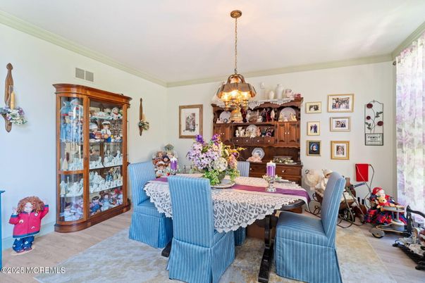Chandelier, Dining room, Interior, Pendant Lights, Wood Texture Flooring