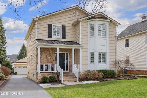Detached Garage, Exterior, Facade, Queen Anne Victorian
