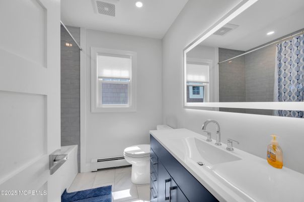 Bathroom, Interior, Marble, Recessed Lighting