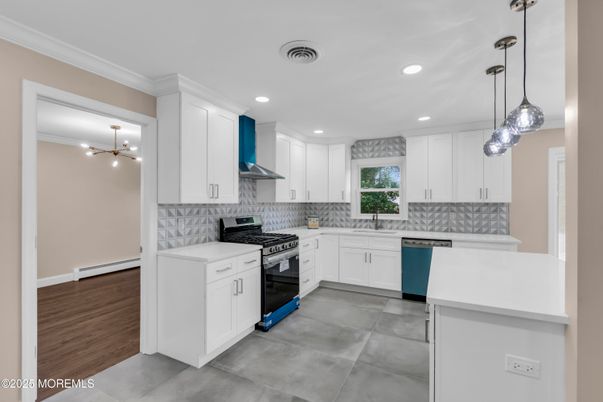 Interior, Kitchen, Pendant Lights, Recessed Lighting, Wood Texture Flooring